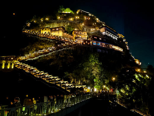 五一4日【婺源望仙谷】婺源望仙谷•卧龙谷-菊径村-漳村-月亮湾-三清山-弋阳龟峰-景德镇-瑶里古镇 商品图1