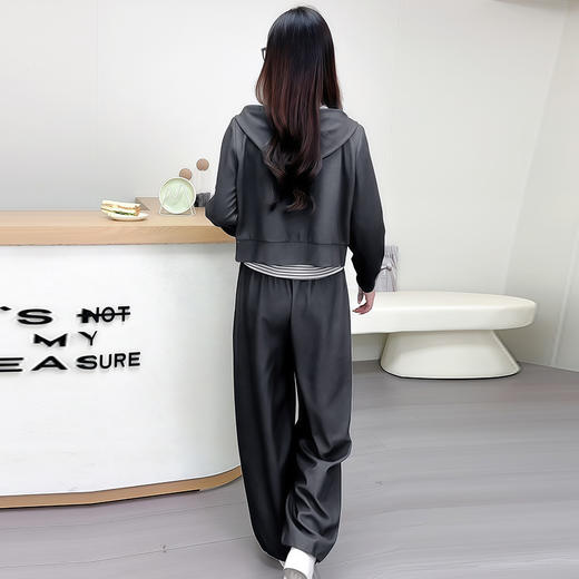 QYM 7701-Y时尚运动三件套条纹小衫+外套+阔腿长裤休闲套装 商品图3