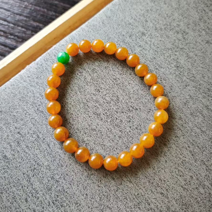 浓艳红翡配绿珠手串