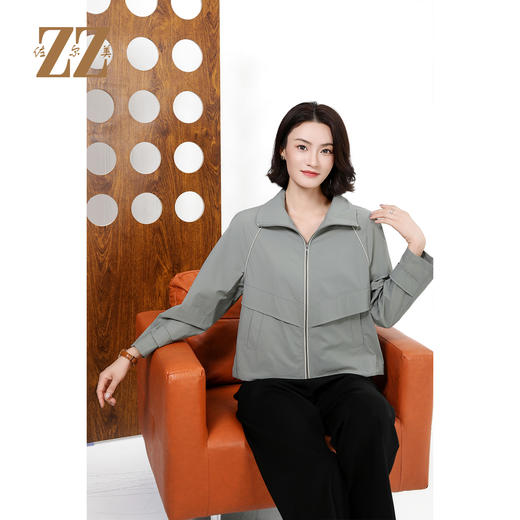 佐尔美百搭时尚通勤短款休闲显瘦潮流上衣外套女M51FD03 商品图0