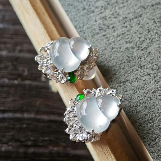 玻璃种白葫芦耳钉 商品图2