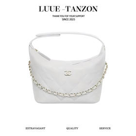 香奈儿 25C hoho 饭盒包浅灰  颜色是淡淡的浅灰色 很特别 绝美呀～（LZ)