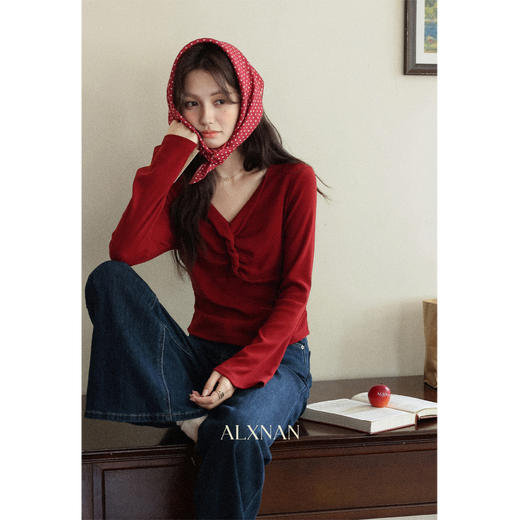 【6折秒杀】鹿向南「微醺蔷薇」早秋小众长袖t恤女掐腰修身高级感砖红色上衣 商品图4