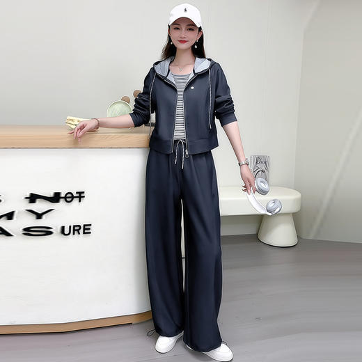 QYM 7701-Y时尚运动三件套条纹小衫+外套+阔腿长裤休闲套装 商品图1