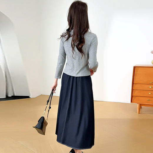 QYM 25B03-Y时尚两件套长袖小衫+高腰半身裙套装裙 商品图3