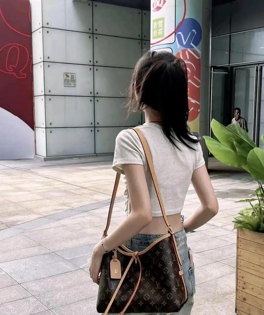 D082258女包2025老花字母托特包时尚百搭单肩大包购物袋 商品图7