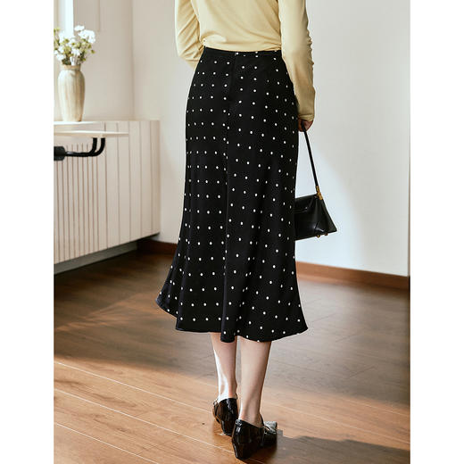 OLrain欧芮儿A字显瘦波点半身裙女秋季2025新款高腰显瘦中长裙 商品图2