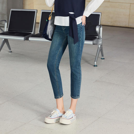 半身缘女裤 秋季修身显高显瘦舒适透气百搭牛仔裤253202U10120036 商品图2