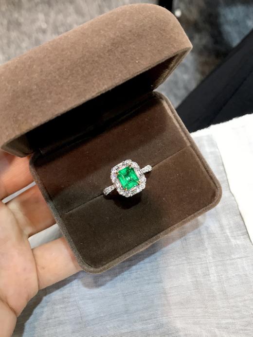 1.62ct刻面祖母绿戒指 商品图3