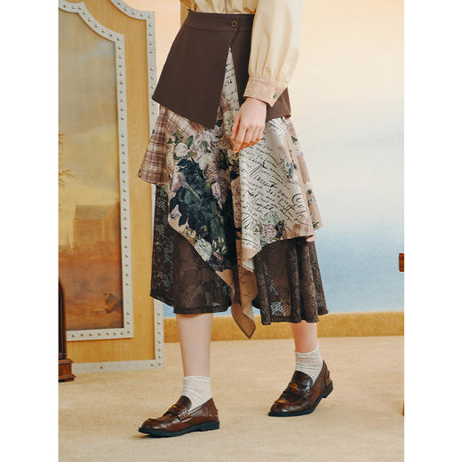 两三事梵高文艺朝花挽歌2025秋新款拼布印花可拆腰封不规则半身裙 商品图3