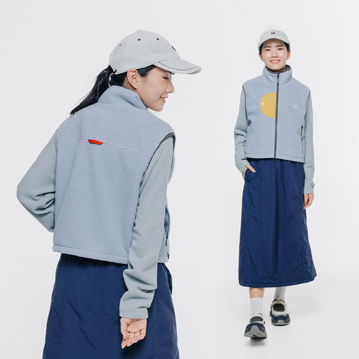 【品牌特惠】ACMEITEM爱棵米-女士抓绒立领马甲GAG2090109E 商品图1