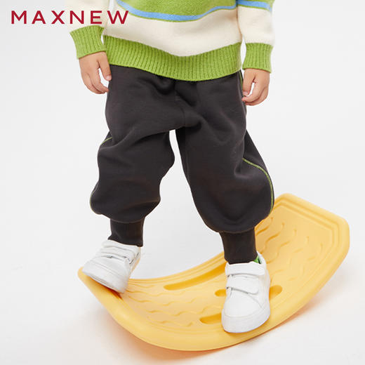 【门店同款】马恩MAXNEW童装秋冬男童针织长裤束脚裤百搭防风时髦 商品图2