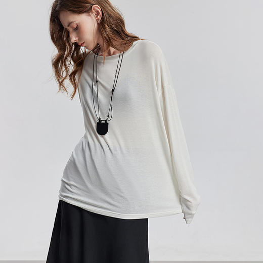 初语天丝羊毛面膜T恤女2025年基础百搭纯色套头肤感上衣 商品图3