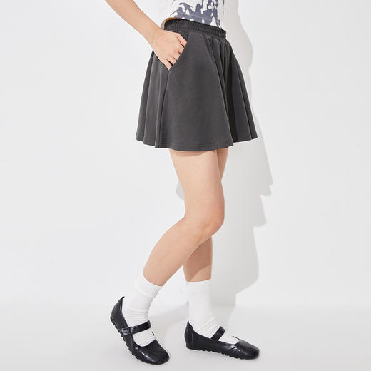 【门店同款】马恩MAXNEW女装2025夏季新款A版阔腿短裤 商品图3