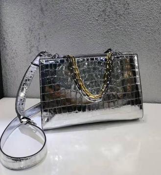 BQ075#牛皮链条单肩斜挎包 商品图0