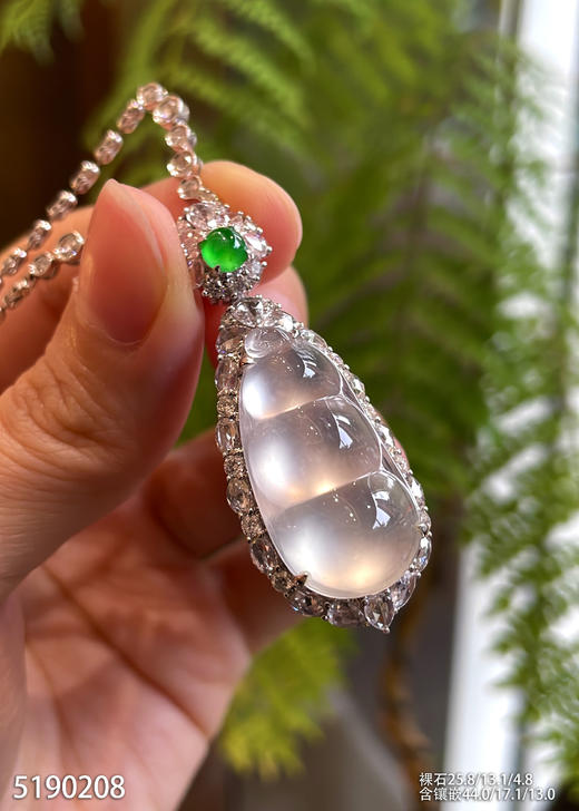 5190208，福豆吊坠。具体价格微信咨询 商品图0