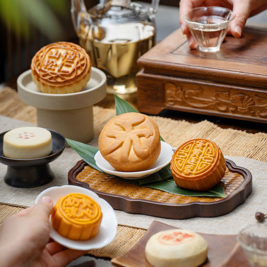 【风月同天赠松仁奶酥】月饼礼盒装962g（仅限活动价109元） 商品图2
