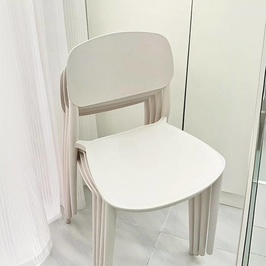 北欧餐椅家用塑料椅子现代简约牛角洽谈书桌椅凳子靠背网红化妆椅 商品图1