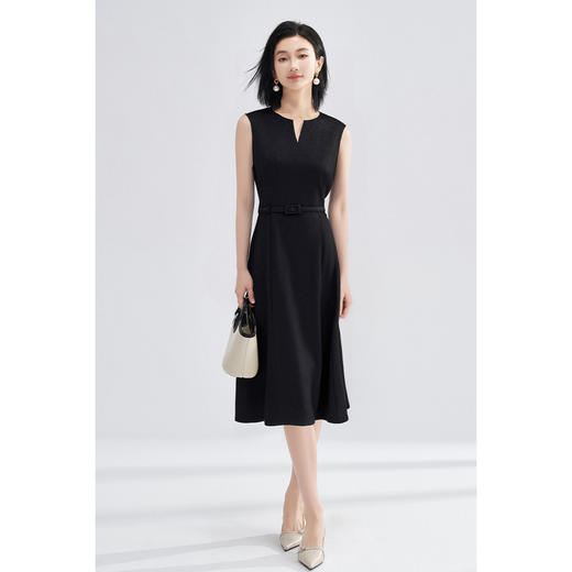 剩S/M/XXL 米思阳2026春季简约优雅通勤极简风V领小黑裙收腰显瘦中长款连衣裙女4376 商品图3