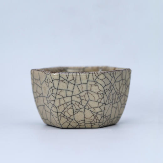 问鼎哥窑慕古款静空杯 商品图1