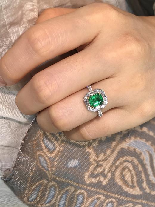 1.62ct刻面祖母绿戒指 商品图1