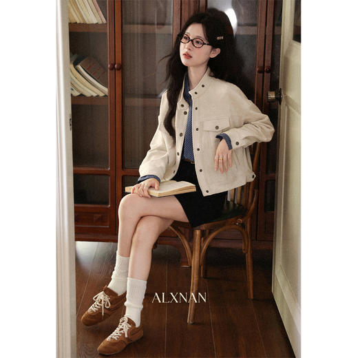 鹿向南「秋日序章」米色立领工装短款外套女秋韩系穿搭小个子上衣 商品图3