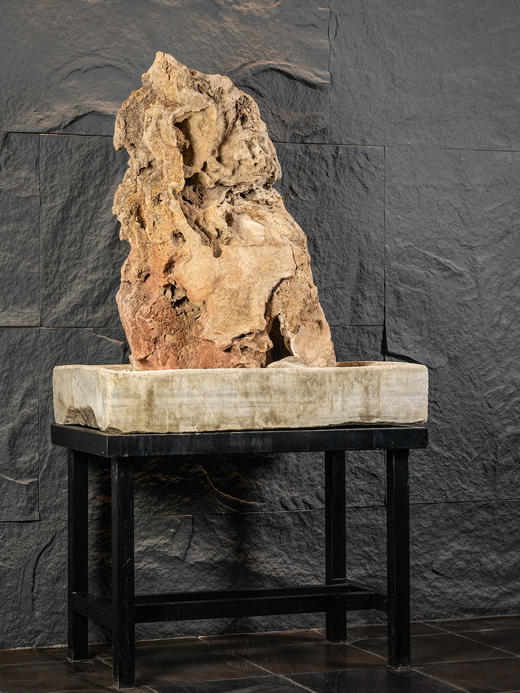 清	太湖石园林赏石及方形石盆 商品图1