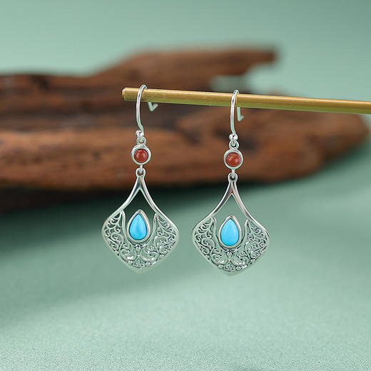 S925纯银绿松石南红玛瑙耳坠，复古亮面唐草纹镂空水滴银耳钩CW-EG02384 商品图1