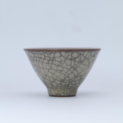 问鼎哥窑慕古款斗笠杯 商品图1