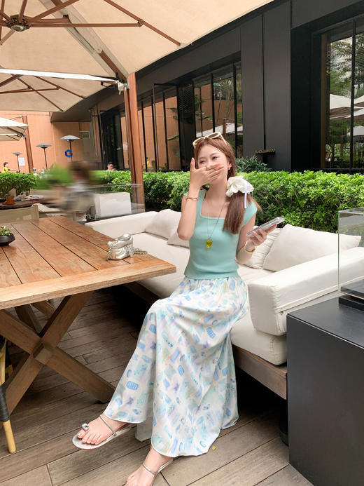 <曾小咸推荐>现货秒杀！最后一波 ！！2色气质方领修身小飞袖T恤 日常99.99 立减50 秒杀49.99！ 商品图9