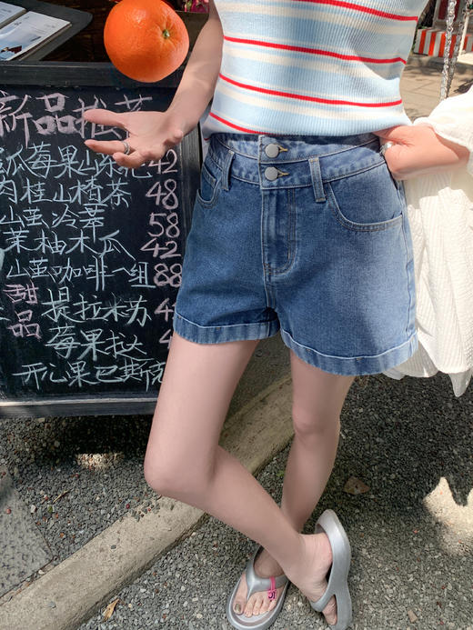 【129元任选2件】现货！2色高腰双扣牛仔裤宽松a字短裤 商品图7