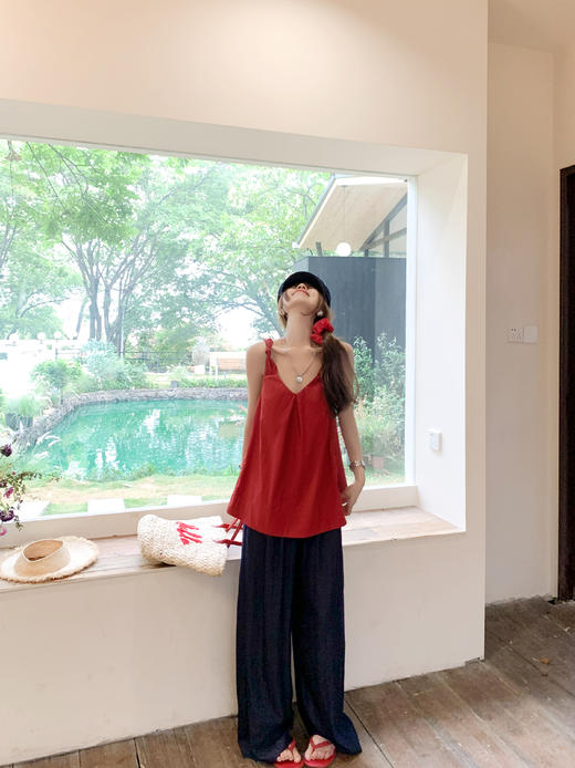 <曾小咸推荐>3.26现货秒杀 ！微信超特价！2色休闲裤 日常199.99 立减120 秒杀79.99！！ 红色吊带上衣 秒杀59.99！ 商品图8