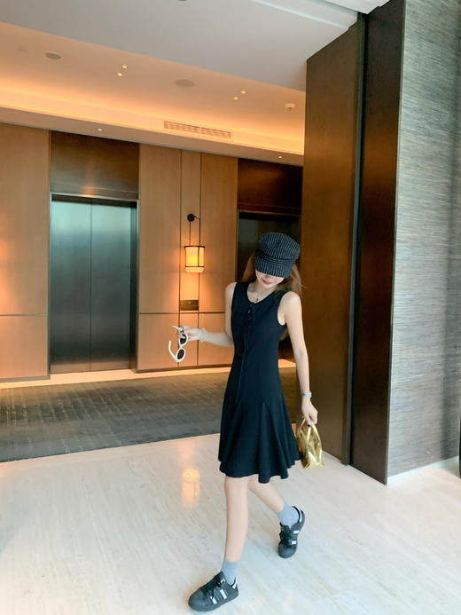 【169元任选2件】最后一波现货！赫本风纯欲气质背心裙 商品图8