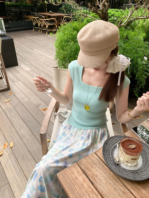 <曾小咸推荐>现货秒杀！最后一波 ！！2色气质方领修身小飞袖T恤 日常99.99 立减50 秒杀49.99！ 商品图8