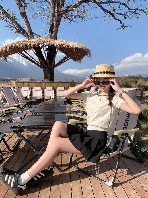 【129元任选2件】现货！2色针织波点短袖 商品图8