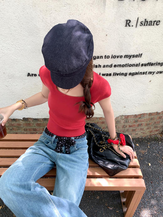 <曾小咸推荐>现货秒杀！最后一波 ！！2色气质方领修身小飞袖T恤 日常99.99 立减50 秒杀49.99！ 商品图7