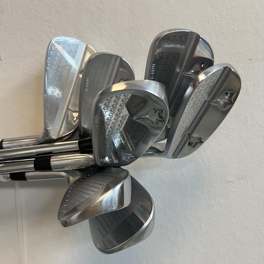 轰炸机 GP PLATINUM  高尔夫铁杆组   950R/950S杆身 商品图2