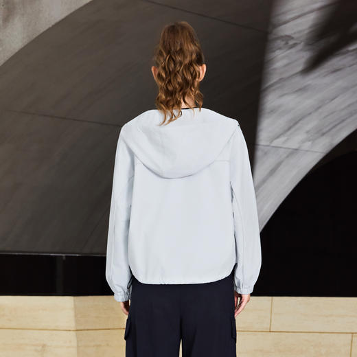 半身缘女装 春季宽松防风防水帽绳外套连帽夹克261113P01340001 商品图4