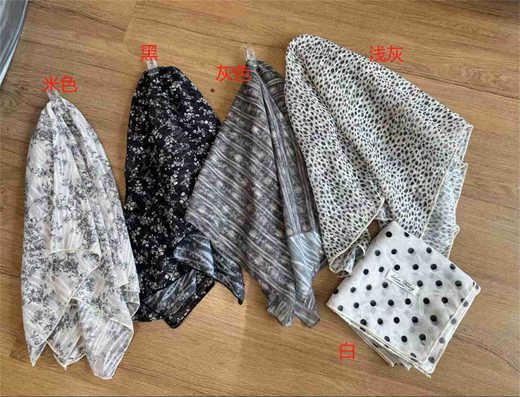 【门店同款】ENJOY秋季方巾 164444417 商品图0