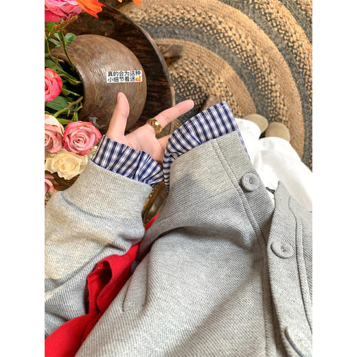 <曾小咸推荐>灰色拼接藏蓝格子边卫衣外套 商品图3