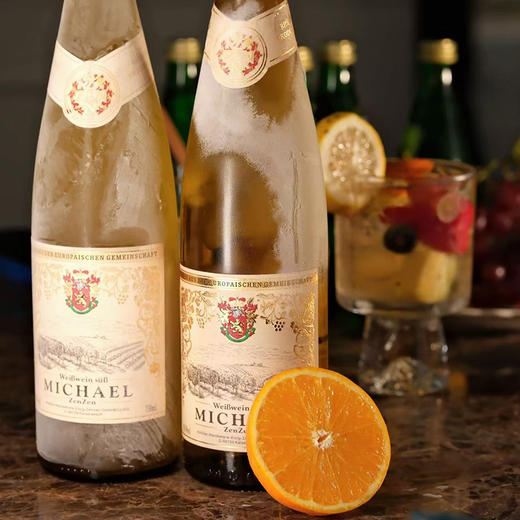 热卖中！！1919全球酒水连锁专柜款！【德国原瓶进口】麦克尔Michael森森古堡雷司令甜白葡萄酒 10.5度甜型 750m/瓶 商品图1