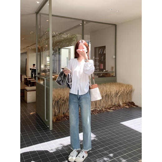 <曾小咸推荐>3.23现货秒杀 ！微信超特价！法式泡泡袖衬衫 日常179.99 立减100 秒杀79.99！！色织小香马甲秒杀69.99！ 商品图4