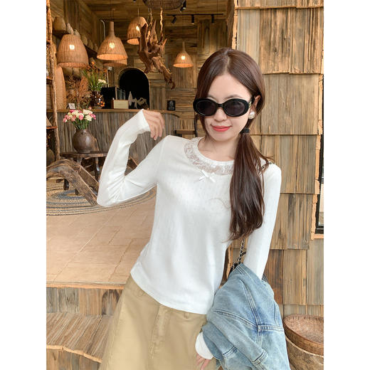 <曾小咸推荐>现货秒杀 ！微信超特价！领边拼接蕾丝长袖打底衫 日常129.99 立减70 秒杀59.99！！ 商品图3