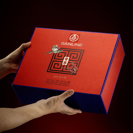 热卖中！！京东快递！！【五粮液集团出品 奢享·四方见喜】五粮液 52°浓香型白酒，四大白酒大师力推高端系列，500ml*2瓶/盒 商品图5