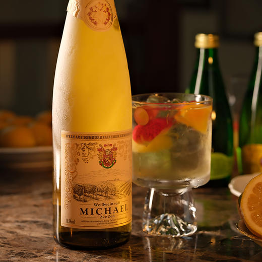 热卖中！！1919全球酒水连锁专柜款！【德国原瓶进口】麦克尔Michael森森古堡雷司令甜白葡萄酒 10.5度甜型 750m/瓶 商品图5