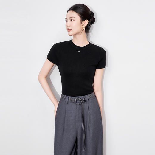 「高货wl」全新升级【铂金会员192/天猫259/差价67】(95520)洛诗琳舒适亲肤密织针织T恤2025早秋新款气质正肩显瘦上衣 商品图1