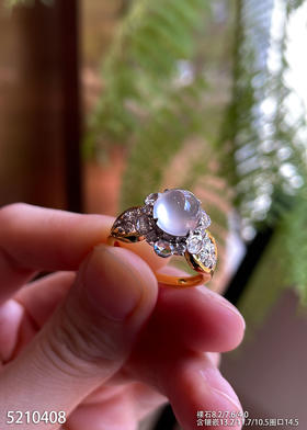 5210408，蛋面戒指。具体价格微信咨询