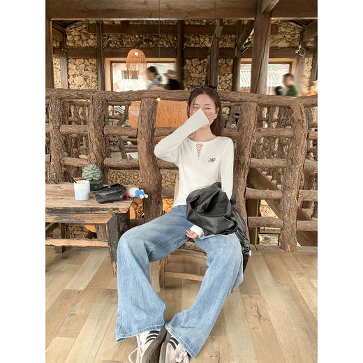 <曾小咸推荐>现货秒杀 ！微信超特价！复古纹理宽直筒牛仔裤 日常199.99 立减100 秒杀99.99！！ 商品图3