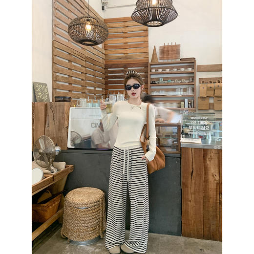 【129元任选2件】现货！韩版百搭抽绳条纹阔腿休闲裤 商品图3