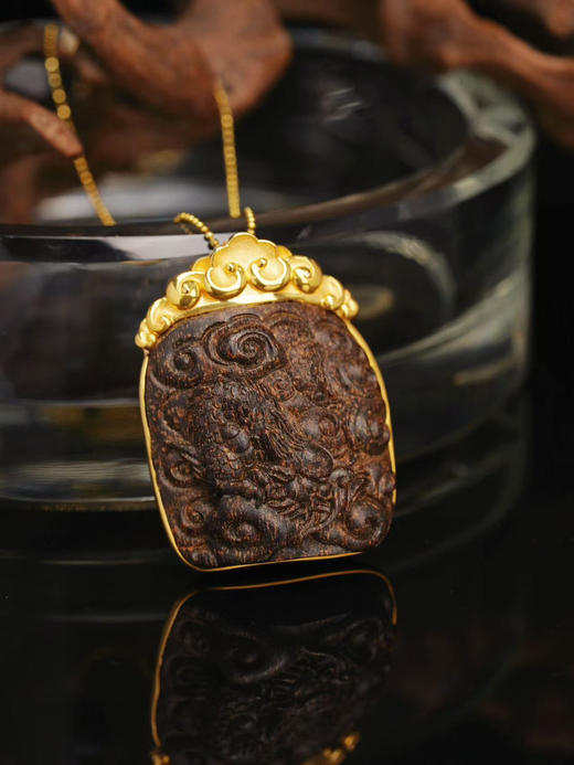 沉香如云龙吊坠 商品图0